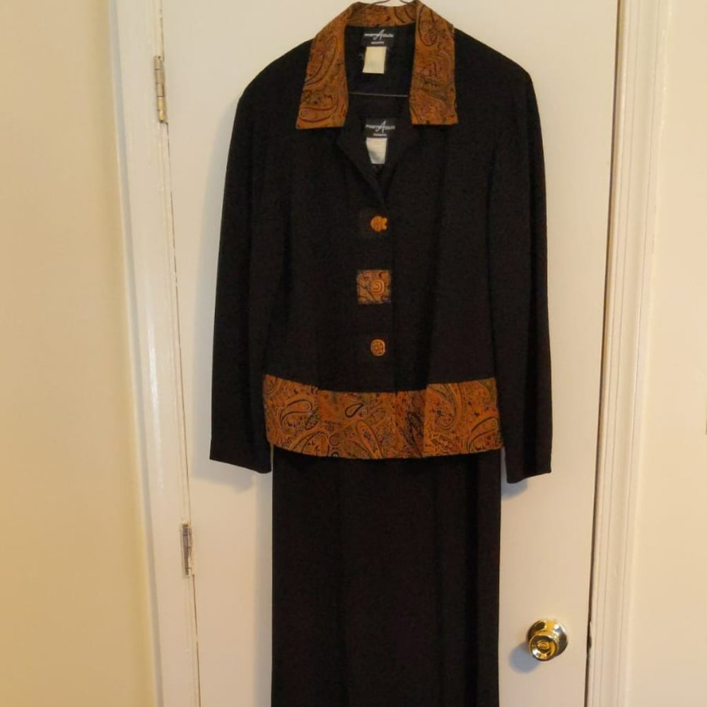 Positive Attitude Womens 16 Black Dress with Ochre Design